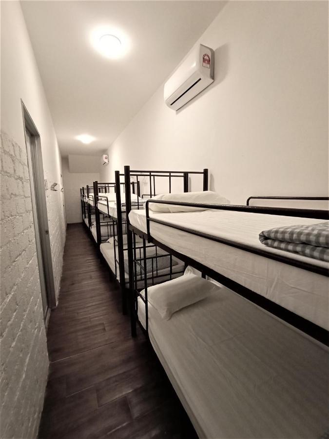 Sydney Backpackers Jonker Street Melaka Hostel Bagian luar foto