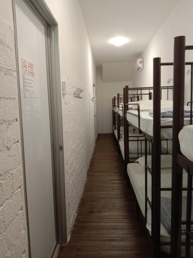 Sydney Backpackers Jonker Street Melaka Hostel Bagian luar foto